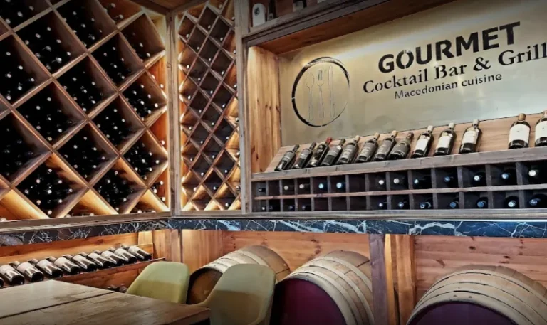 Gourmet Cocktail Bar & Grill