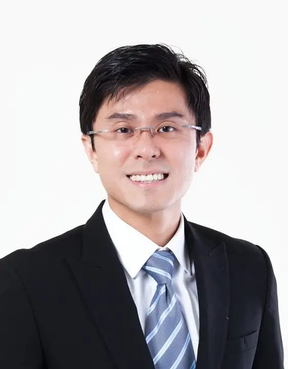 Dr Derek Yong