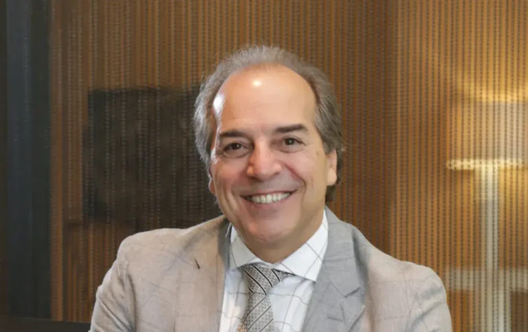 Dr Marco Faria Correa